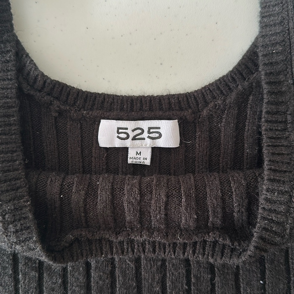 Cropped Ribbed Sweater Tank - Picture 3 of 3